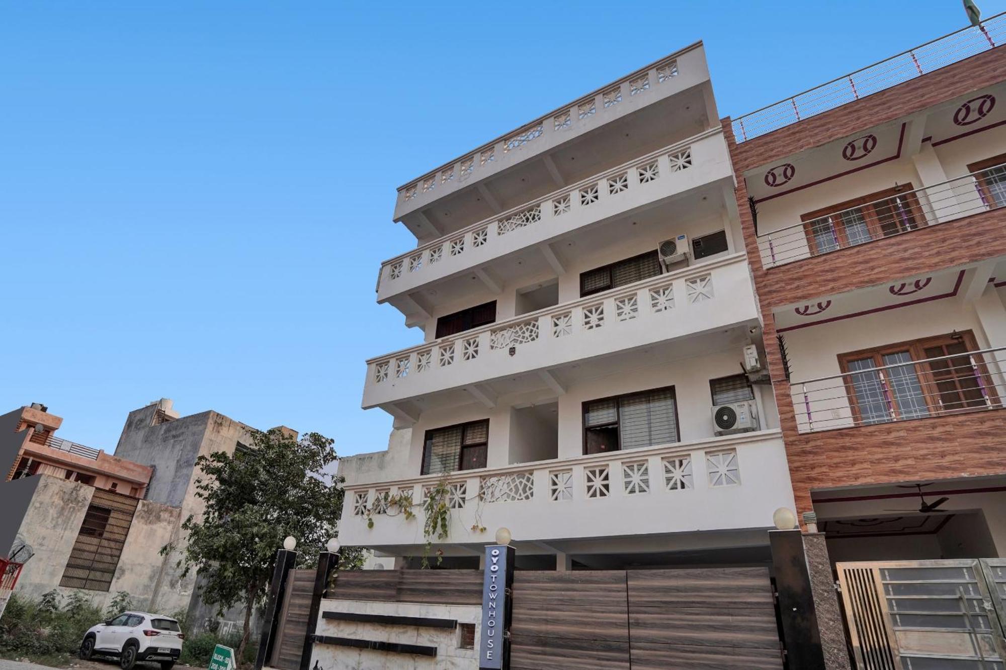 Готель Collection O Samira Residency Near Botanic Garden Of Indian Republic Нойда Екстер'єр фото